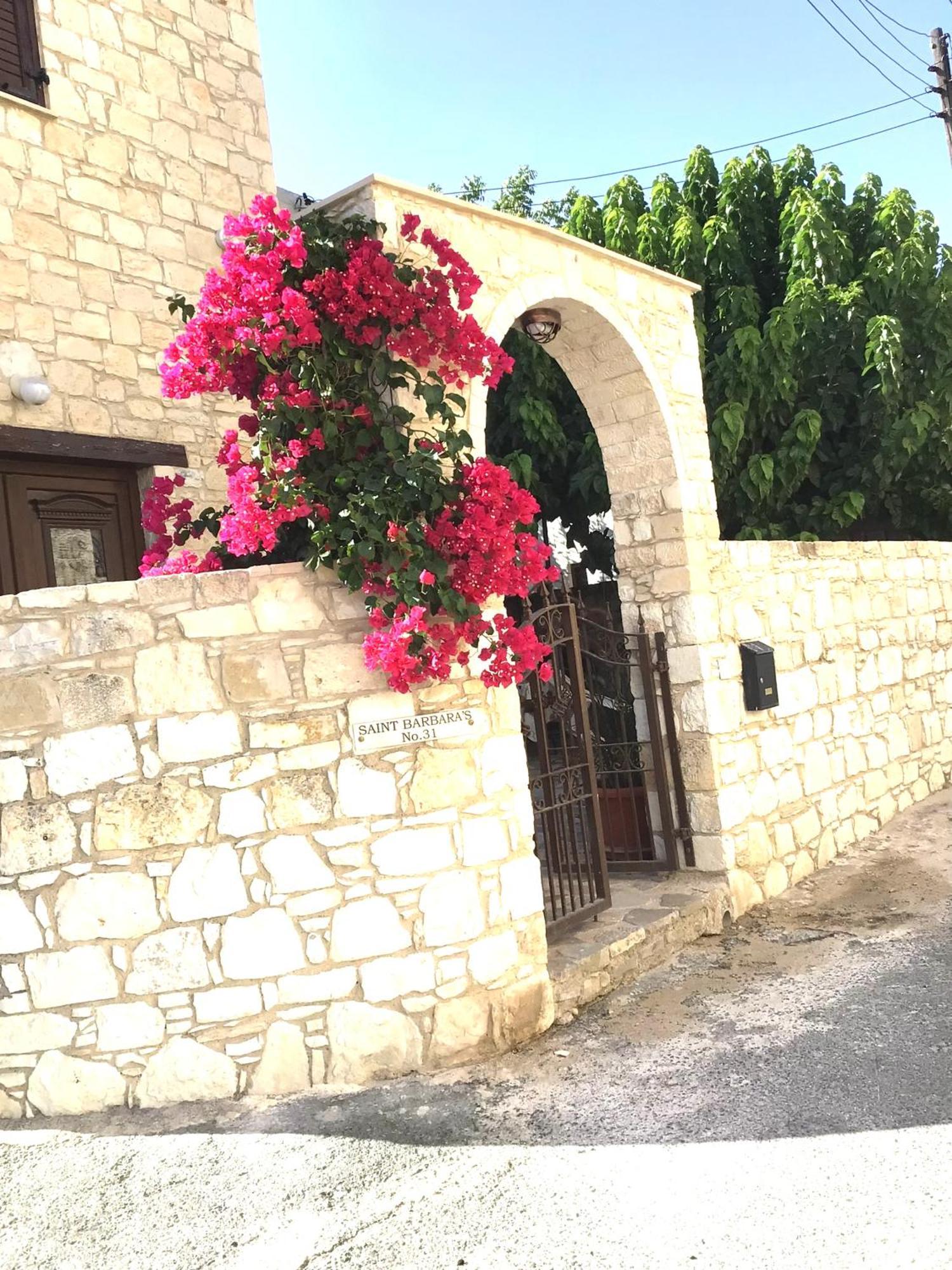Вилла Salamiou Stone House Пафос Экстерьер фото